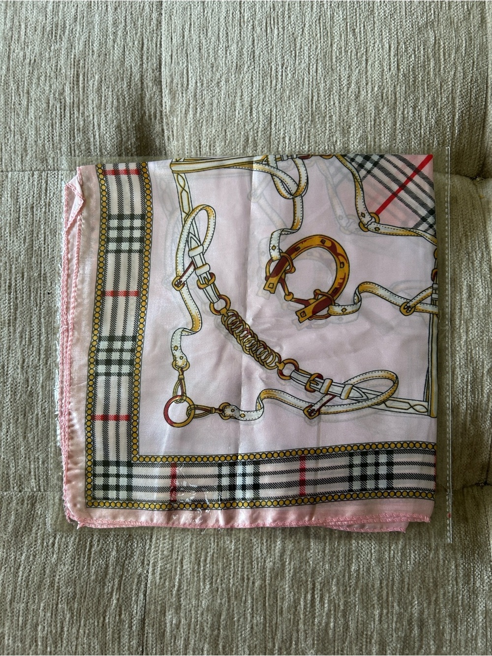 NEW Pink Chain Print Scarf Classic Equestrian Motif - Picture 2 of 2
